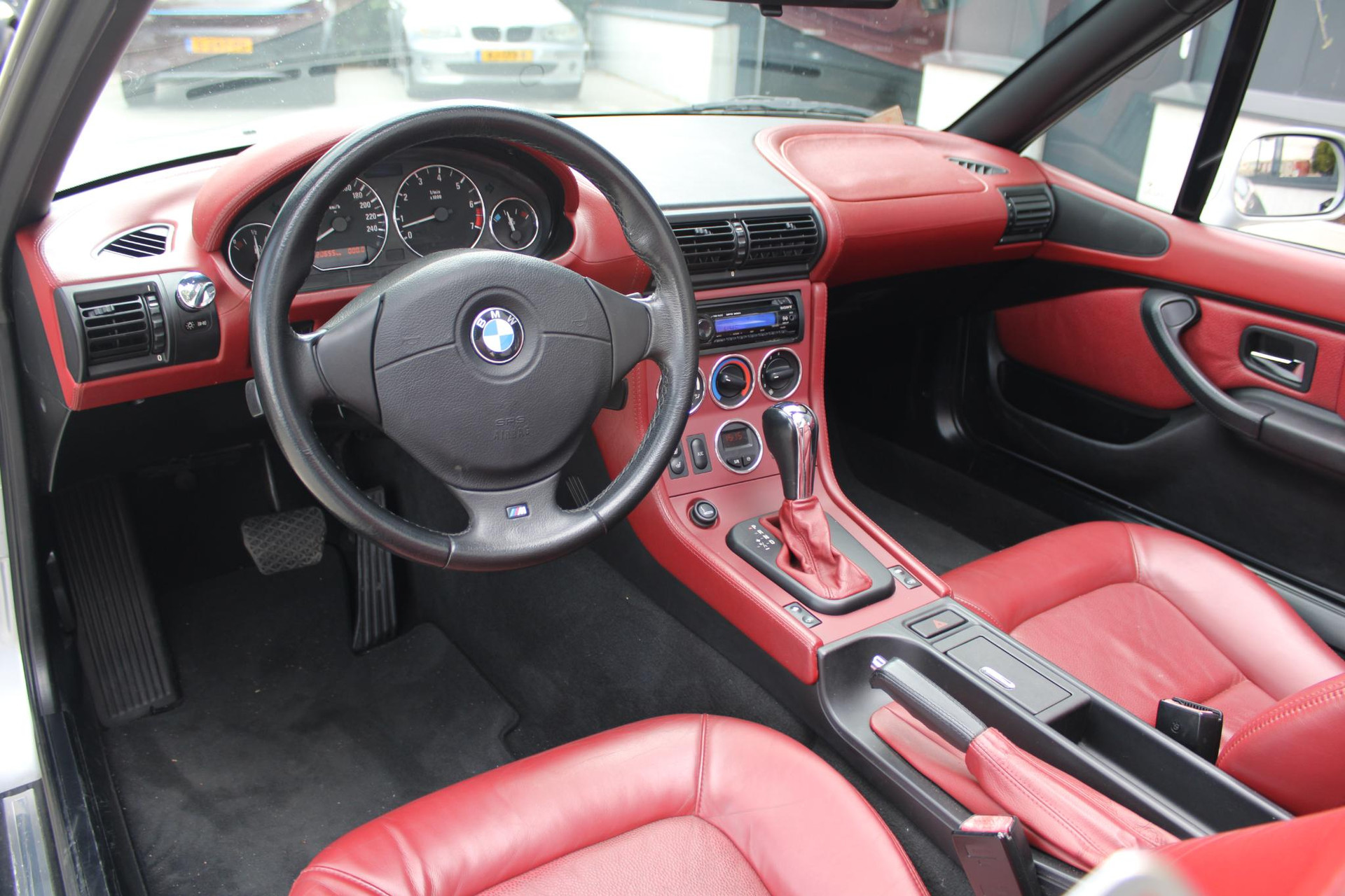 45466692-5.jpg