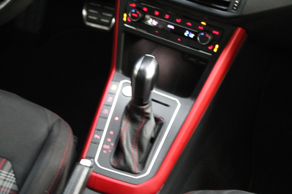 47815462-20.jpg