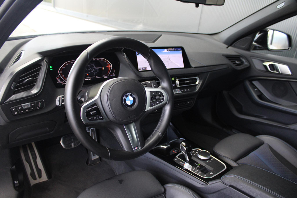 47838116-5.jpg